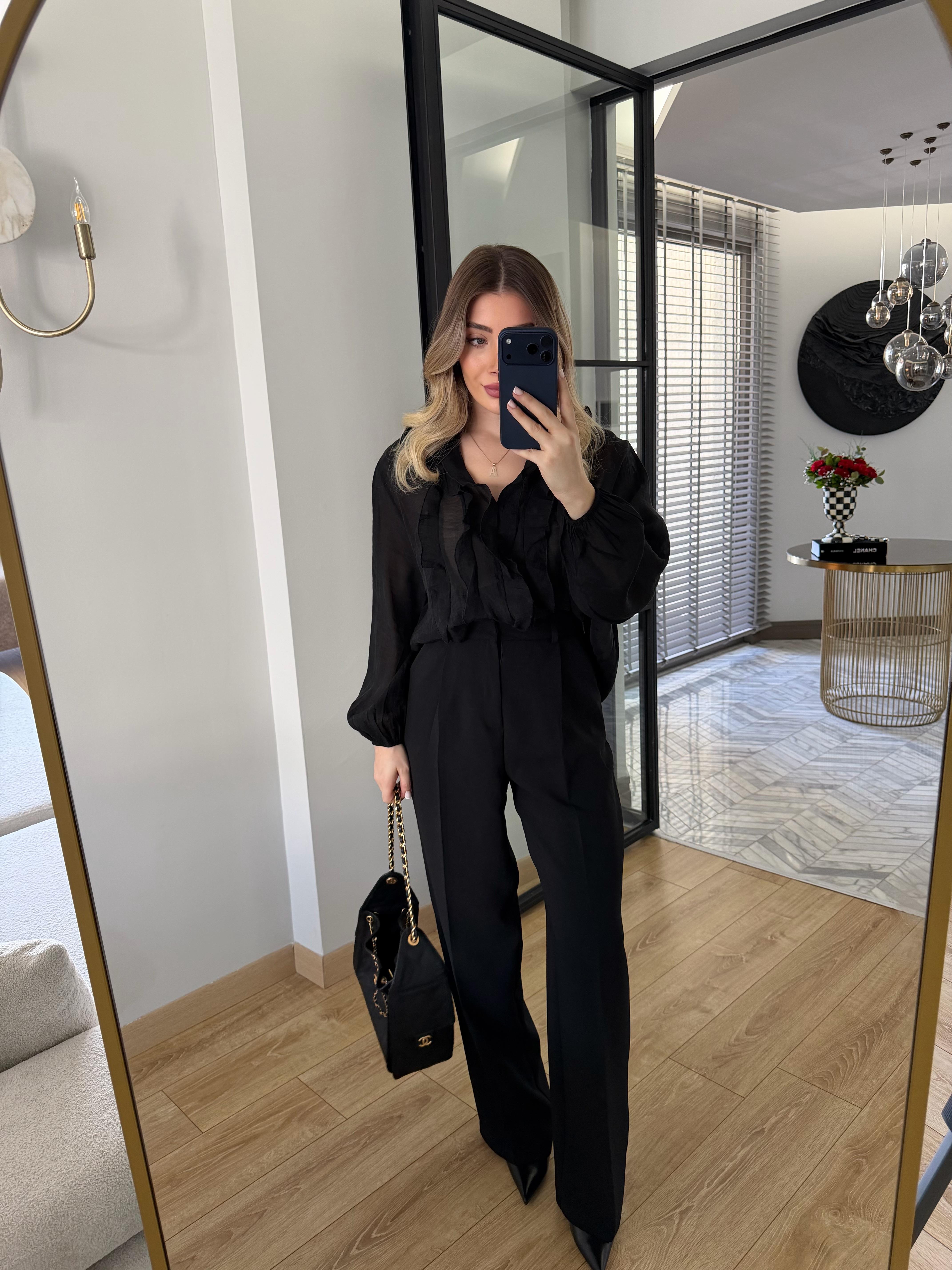 Siyah  Fırfırlı Bluz-5023