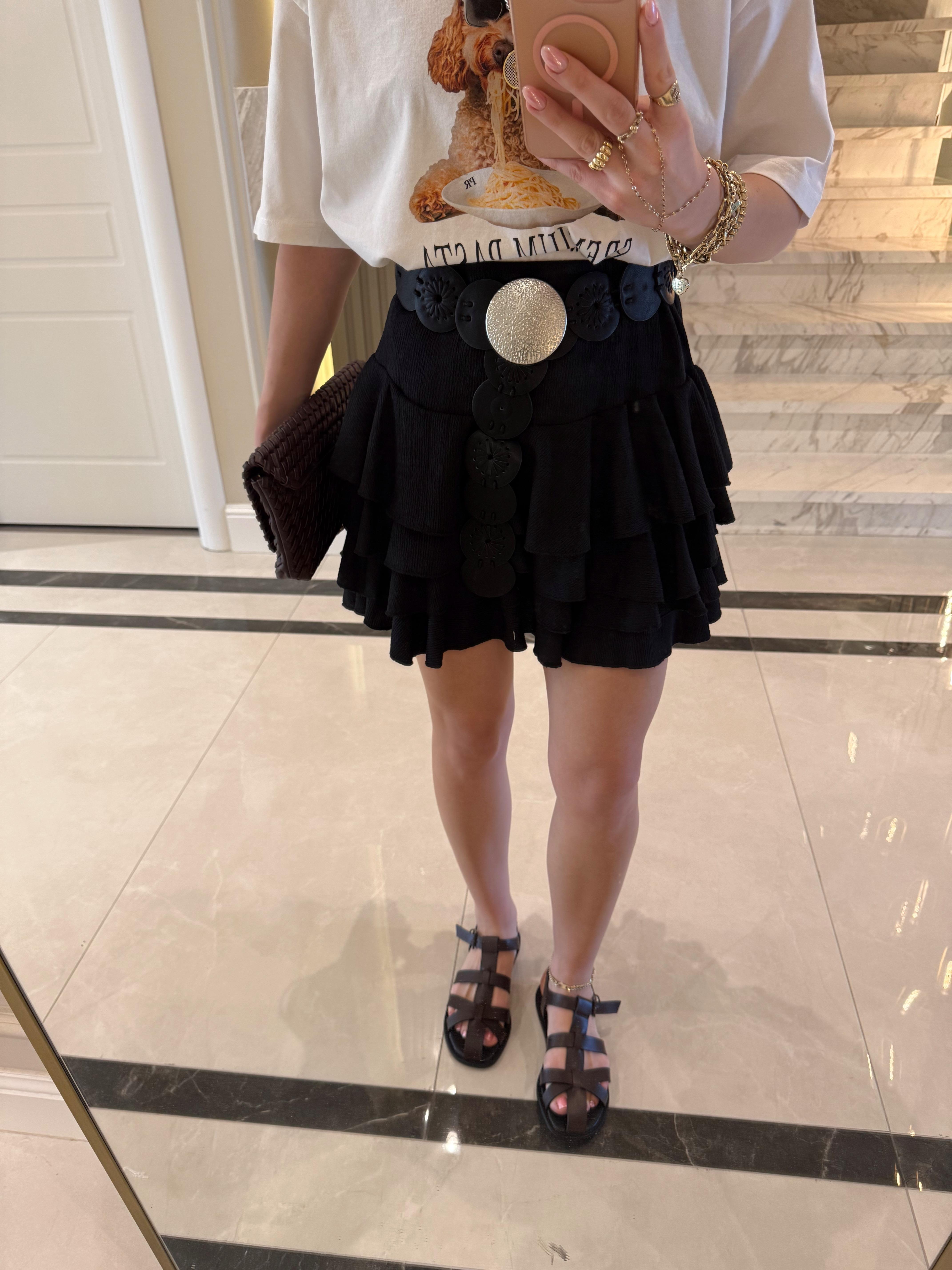 Siyah Kat Kat Fırfırlı Etek