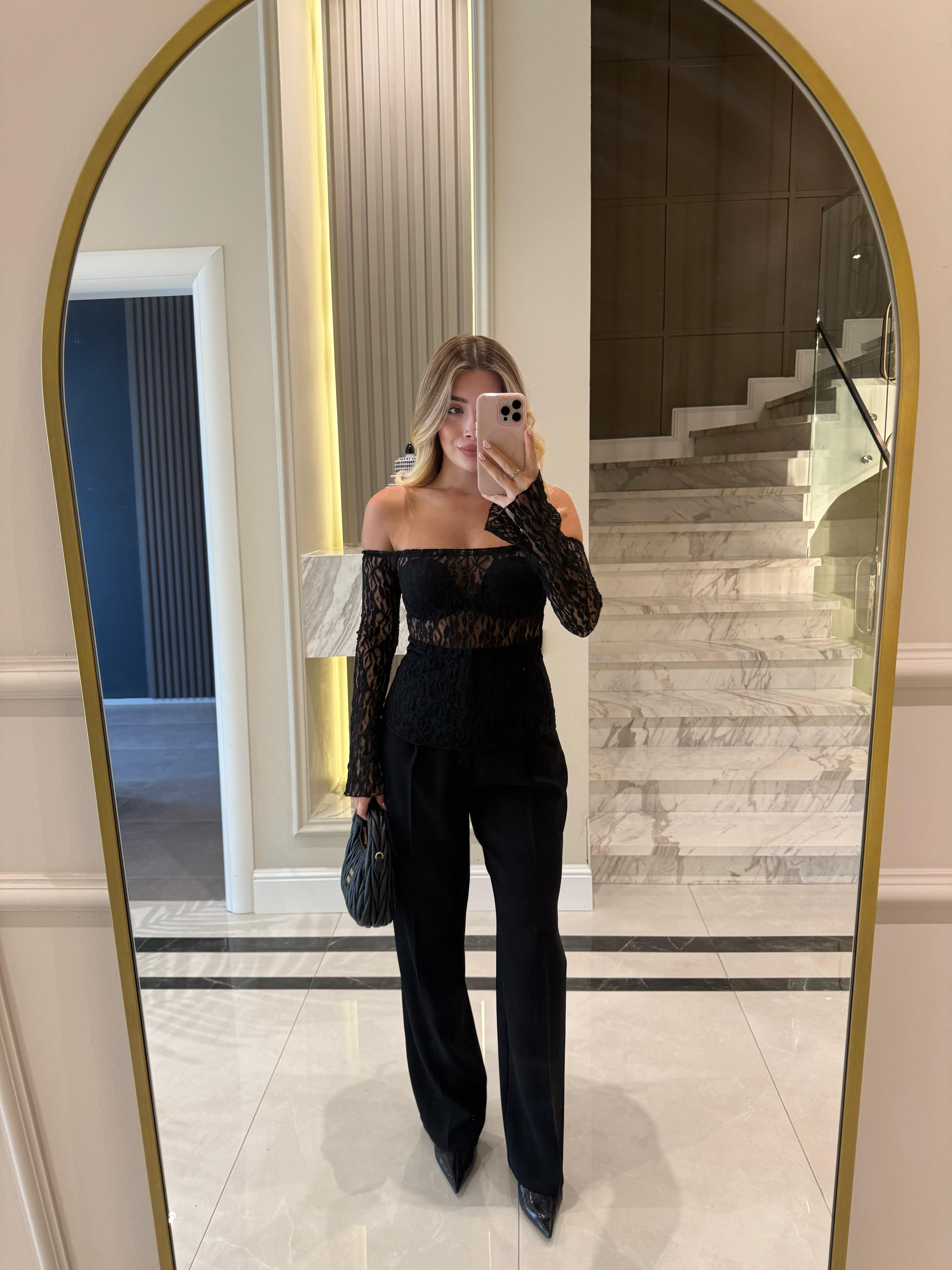 Siyah Madonna Yaka İapanyol Kollu Dantel Bluz-1011