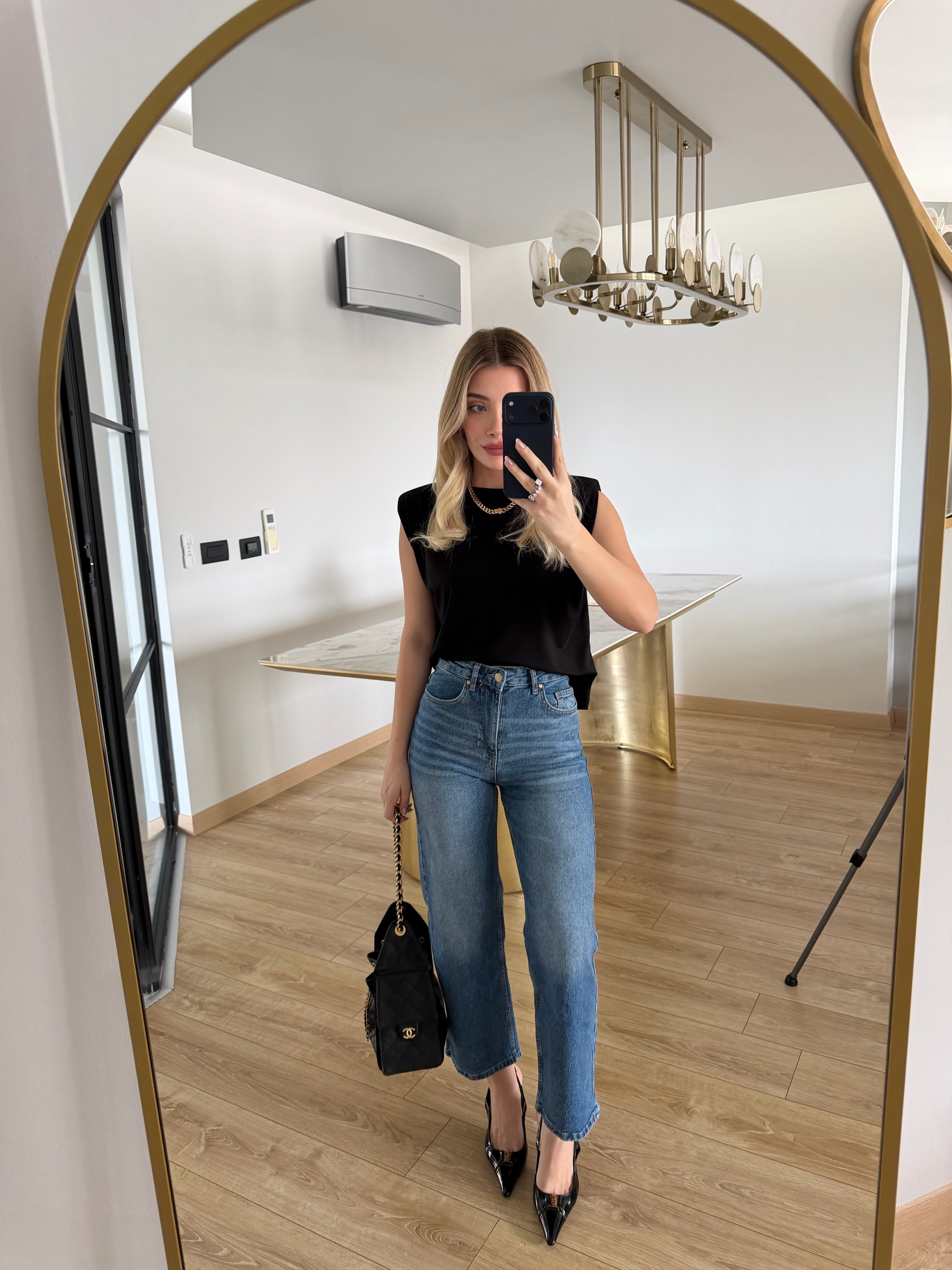 Siyah Sırtı Dantelli Vatkalı Premium Tshirt