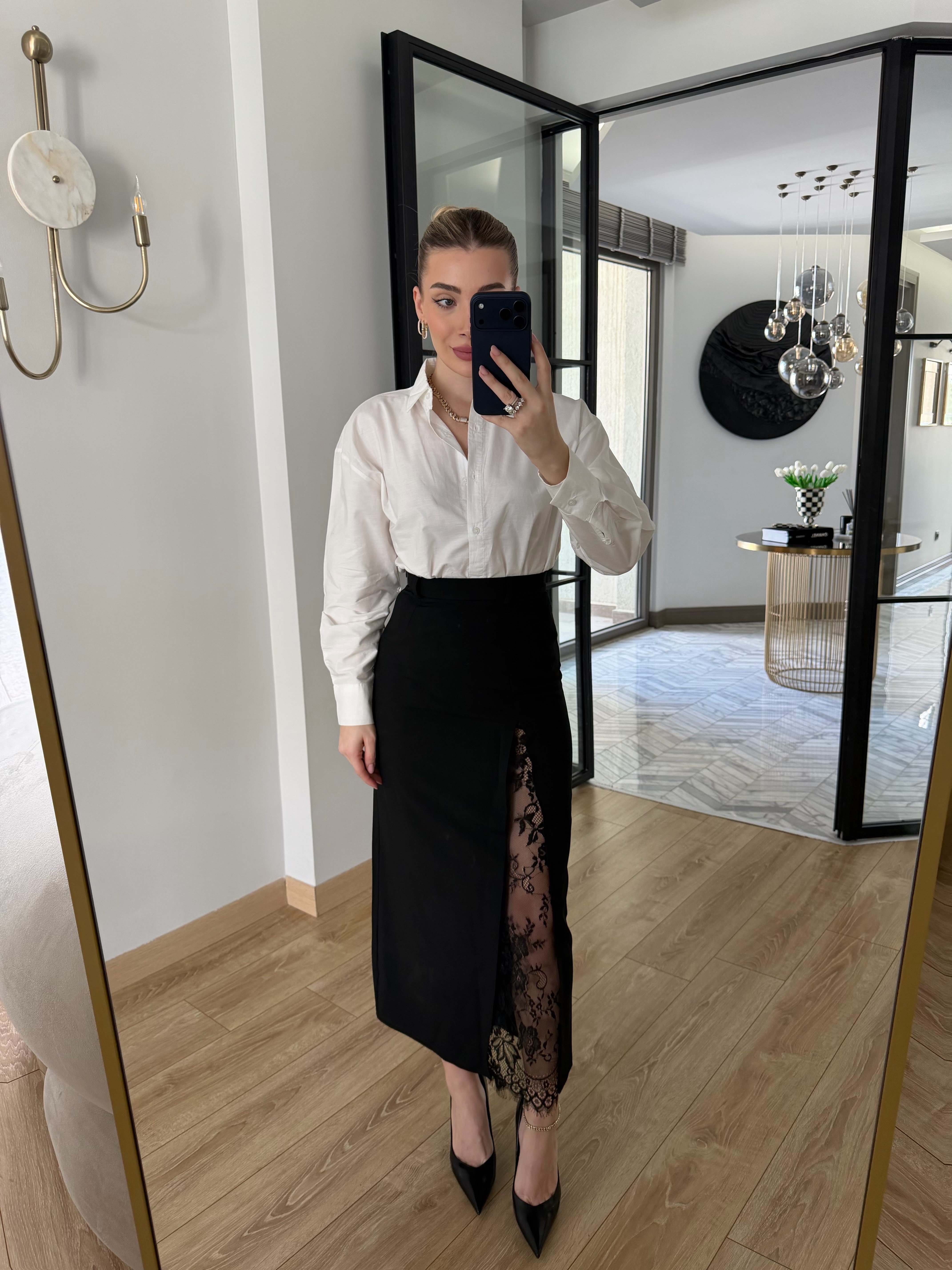 Siyah Yırtmaçlı Dantelli Etek-1017