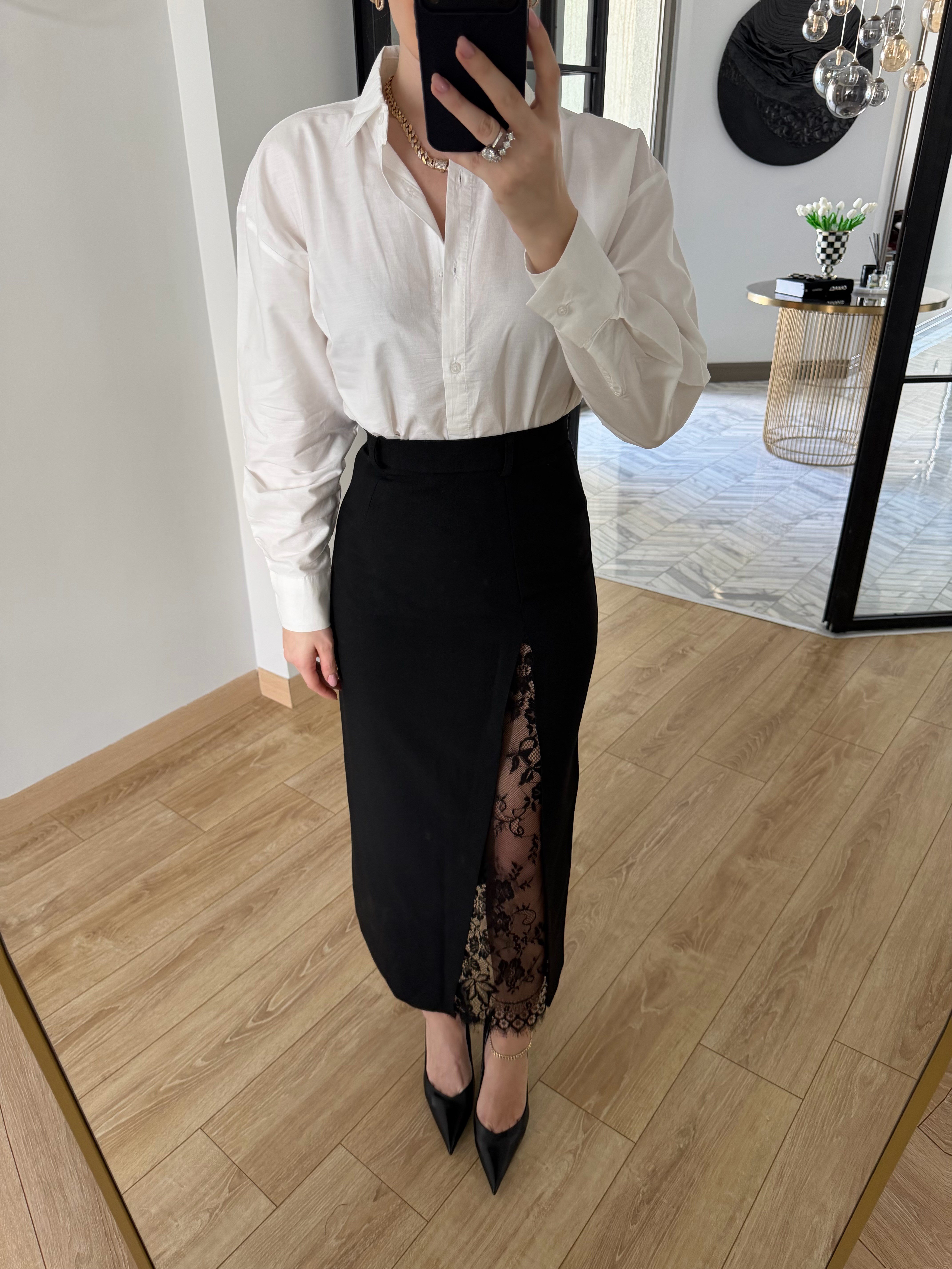 Siyah Yırtmaçlı Dantelli Etek-1017