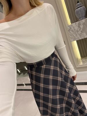 Açık Ekru Omzu Düşük Bluz-1069