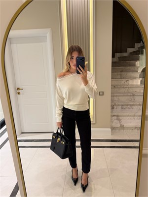 Açık Ekru Tek Omzu Açık Dantelli Bluz-1013