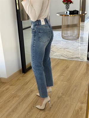 Açık İndigo Kesik Paçalı Boy Fit Jean -2116