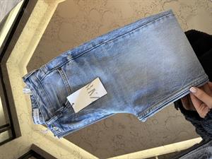 Açık Mavi Kesik Paçalı Boy Fit Jean -1959