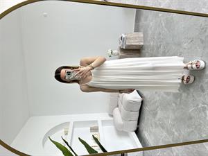 Beyaz Askılı Büzgülü Natural Elbise
