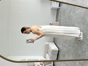 Beyaz Askılı Büzgülü Natural Elbise