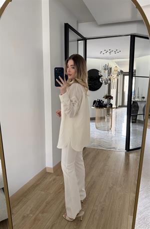 Beyaz Çizgili Kendinden Dokulu Tensel Gömlek 1724