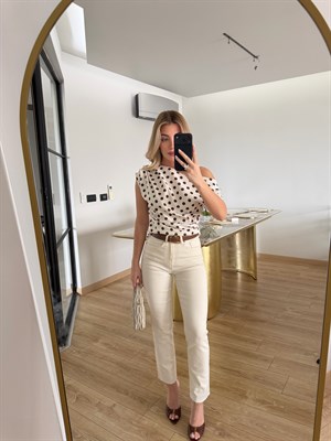 Beyaz-Kahve Puantiyeli Bluz