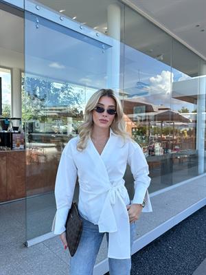 Beyaz Kruvaze Bağlamalı Poplin Gömlek 