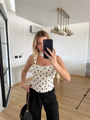 Beyaz Puantiyeli Fularlı Korse Bluz