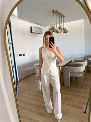 Beyaz Silver Düğme Detaylı Tek Omuz Yelekli İkili Takım