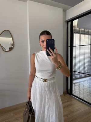 Beyaz Yandan Büzgülü Kolsuz Bluz - 1014