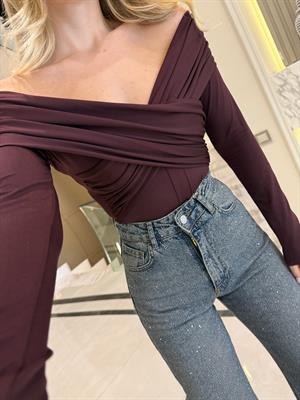 Bordo  Drapeli Madonna Yakalı Bodysuit
