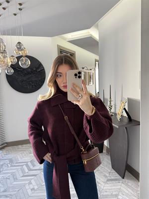 Bordo Fermuarlı Kemerli Düğmeli Yünlü Triko Hırka -60988