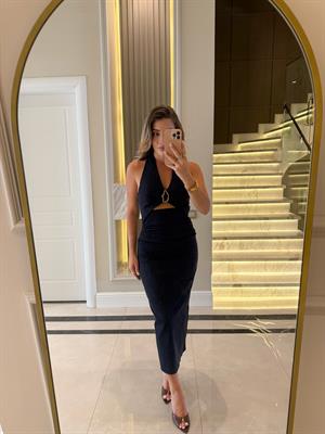 Boyundan Askılı Broş Detaylı Denim Elbise 