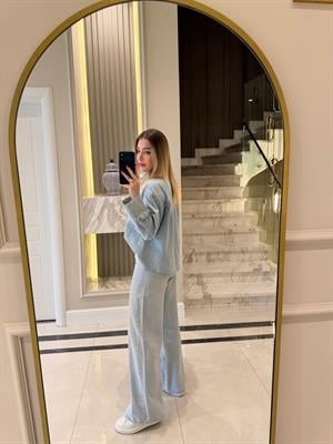Buz Mavi Bol Paçalı Verev Dikiş Detaylı Jean 