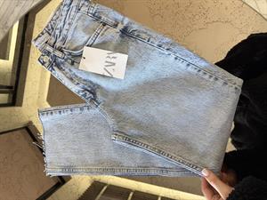 Buz Mavi Kesik Paçalı Boy Fit Jean -1960