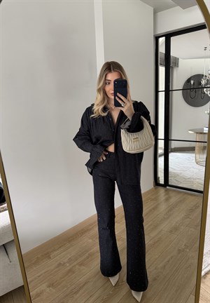 Büzgü Detaylı Lacivert Denim Taşlı Takım