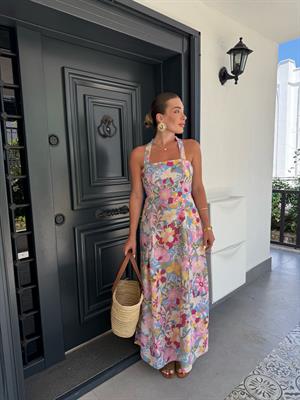 Çiçek Desenli Boyundan Askılı Bilek Boy Elbise