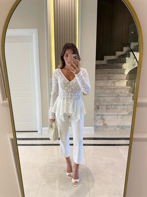 Ekru  Düğmeli Peplum Dantel Hırka