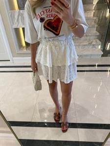 Ekru Katlı Dantel Desenli Mini Etek