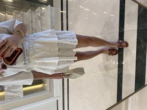 Ekru Katlı Dantel Desenli Mini Etek