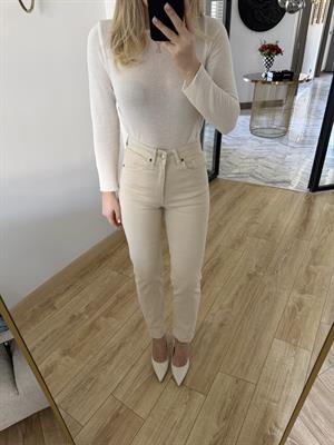 Ekru Kesik Paçalı Boy Fit Jean -2155