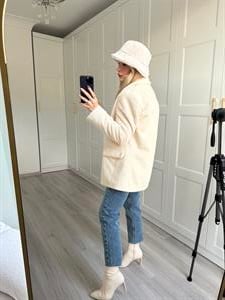 Ekru Kürk Dokulu Blazer Ceket