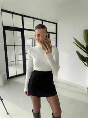 Ekru  Orjinal Marka Boğazlı Modal Kumaş Basic Bluz