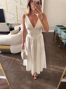 Ekru Özel Tasarım Balen Detaylı Elbise