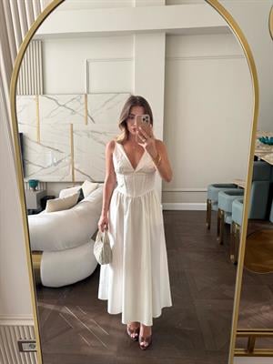 Ekru Özel Tasarım Balen Detaylı Elbise