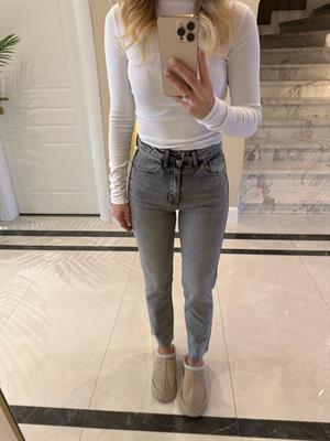 Gri Yıkamalı Kesik Paçalı Boy Fit Jean -2028