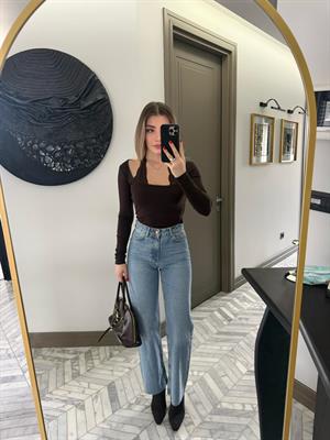 Kahve  Boyundan Dantelli Bluz-1017