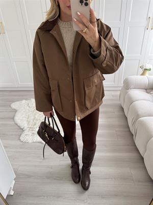 Kahve Kadife Yakalı Marka Model Ceket 