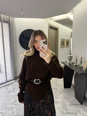 Kahve Kemerli Boğazlı Triko Kazak-0785