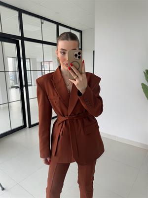 Kahve Marka Model Kuşaklı İkili Kumaş Takım