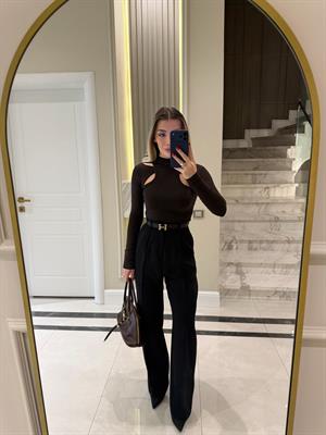 Kahve Önü Pencere Detaylı Bluz-1011