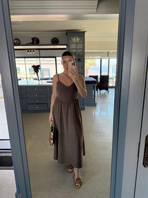 Kahve Rengi  Arkadan Bağlamalı Elbise CR