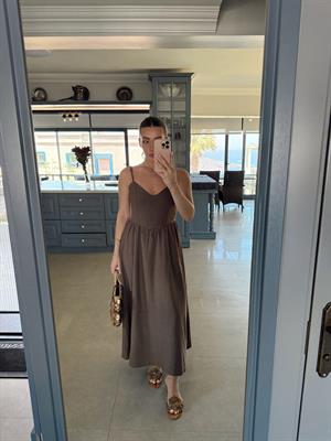 Kahve Rengi  Arkadan Bağlamalı Elbise CR