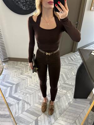 Kahverengi Boyundan Geçmeli Bluz-qs 