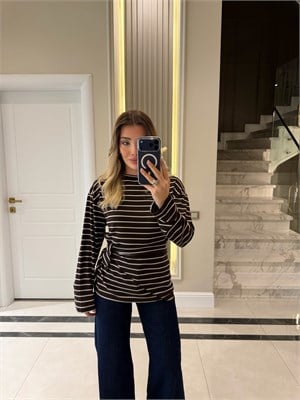 Kahverengi Fularlı Bluz