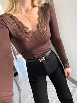 Kahverengi V Yaka Dantelli Bluz