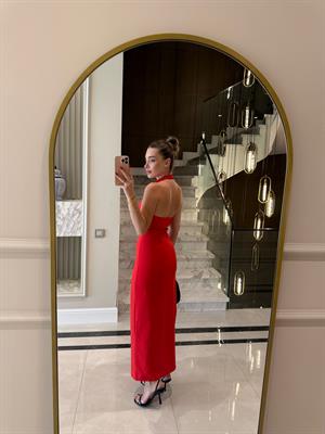 Kırmızı Boyundan Askılı Elbise 