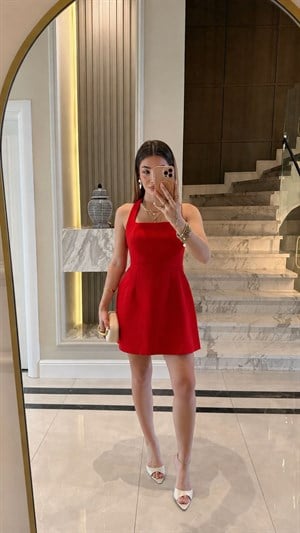 Kırmızı Boyundan Askılı Mini Elbise