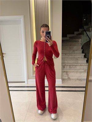 Kırmızı Önü Düğmeli Lia Takım