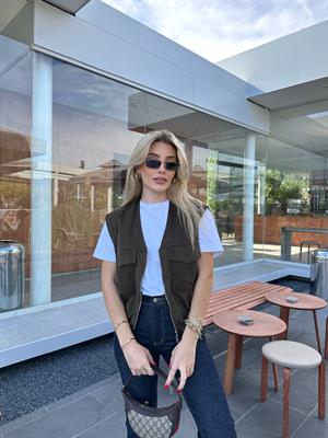 Marka Model Büyük Cep Detaylı Nubuk Haki Yelek