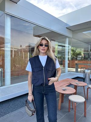 Marka Model Büyük Cep Detaylı Nubuk Lacivert Yelek