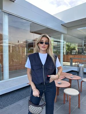 Marka Model Büyük Cep Detaylı Nubuk Lacivert Yelek